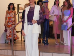 Fashion Show in der Contemplor Galerie Wien am 16. 03. 2024